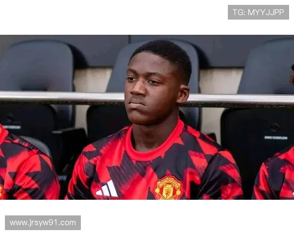 《曼联:新时代》揭秘上赛季更衣室内幕与球员心态变化 《曼联:新时代》揭秘上赛季更衣室内幕与球员心态变化